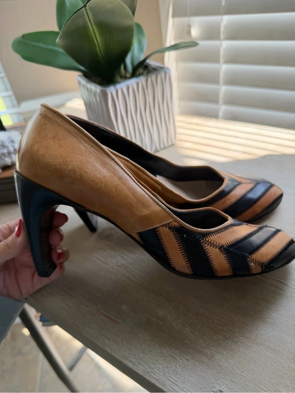 GRAYE Made in Italy Leather Patchwork Pumps Tan Black Heels EU 37
